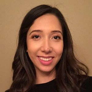 Meet your Posher, Carolina